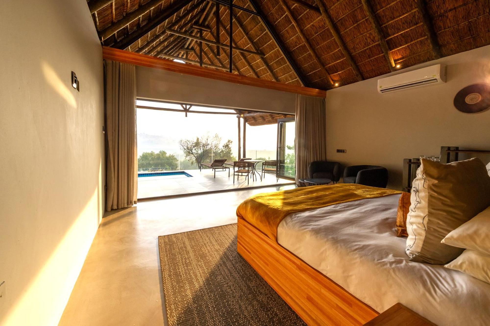 La Joya Lodge Conference Centre And Spa Pelindaba 외부 사진