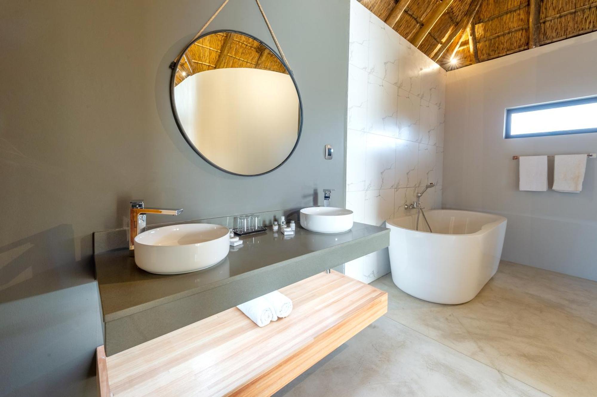 La Joya Lodge Conference Centre And Spa Pelindaba 외부 사진
